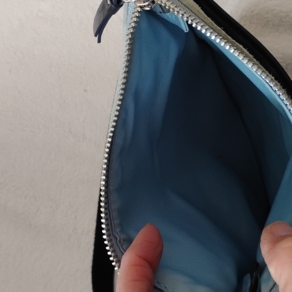 Coach Crossbody Bag! - Picture 6 of 9